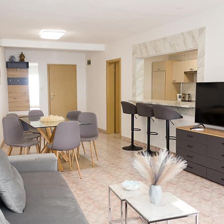 Two Identical Designer 2Bd Flats With Sea View In Balchik By Flat Mаnager公寓 外观 照片